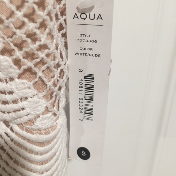 Gorgeous lace over tan lining  slimming - Picture 4 of 8